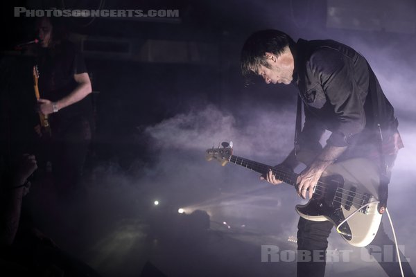 A PLACE TO BURY STRANGERS - 2024-04-23 - PARIS - Petit Bain - Oliver Ackermann - John Fedowitz